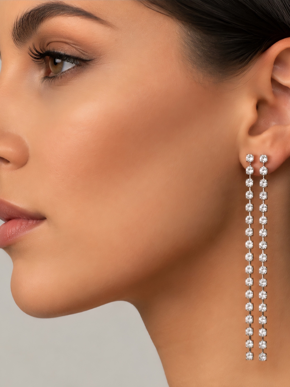 ✨ Vintage Double-Strand Rhinestone Drop Earrings.